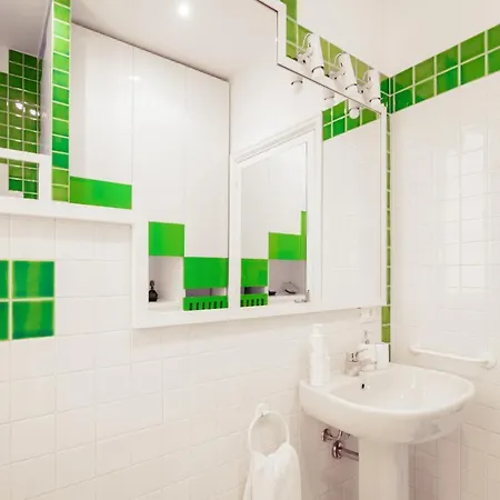 Apartment Green In The Center By Wonderful Italy