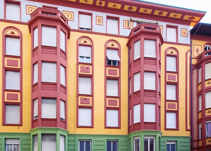 Green In The Center By Wonderful Italy * Sanremo